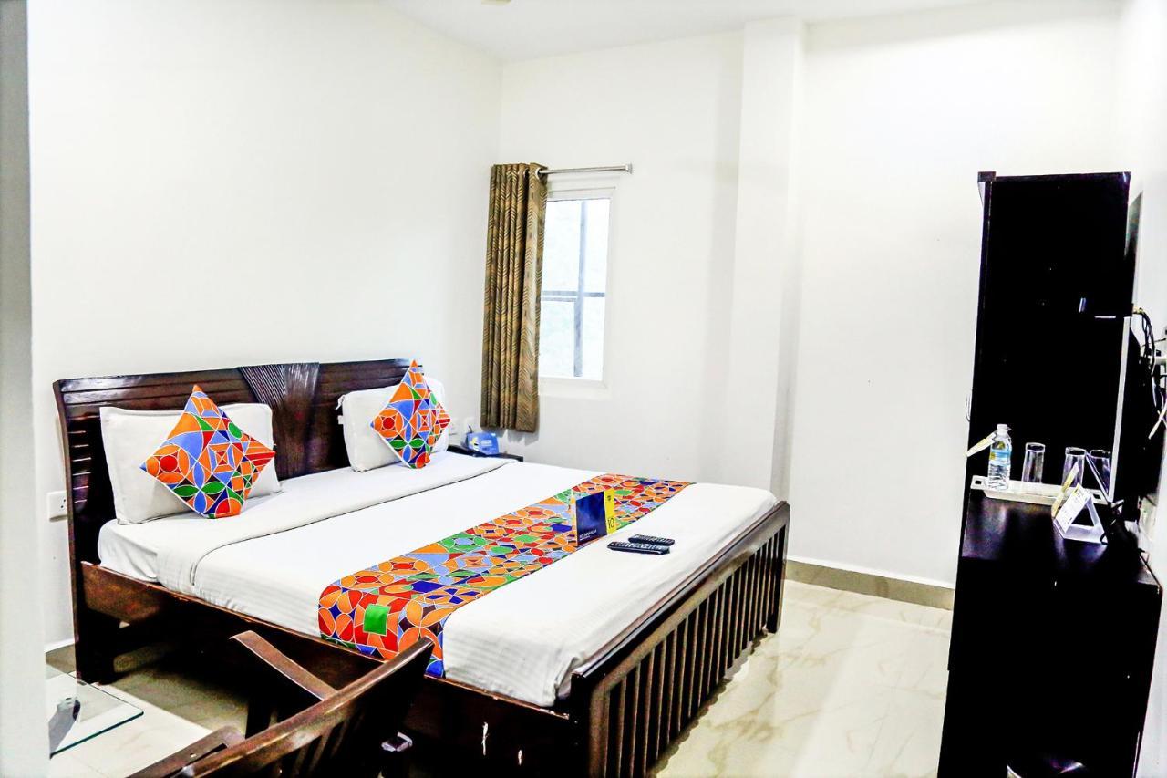 فندق Fabexpress Essvee Mg Road Vijayawāda المظهر الخارجي الصورة